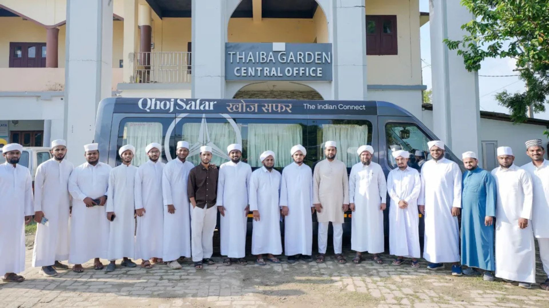 Ma'din Qhoj Safar delegation welcomed in West Bengal
